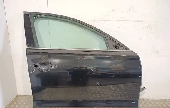 Audi A8 S8 D4 4H Front door