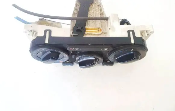 Nissan Note (E11) Climate control unit