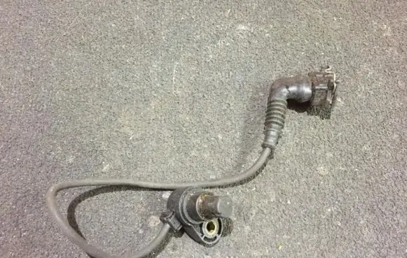 BMW X5 E53 Camshaft position sensor 6023571