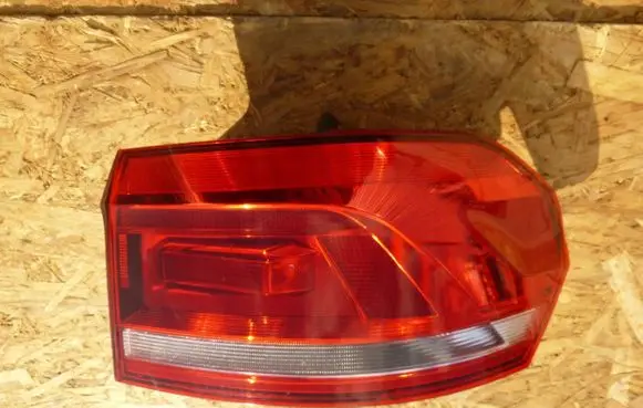 Rear/tail lights