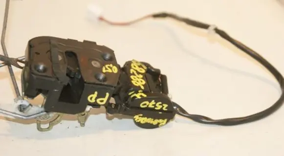Mazda Premacy Front door lock CB0758310B