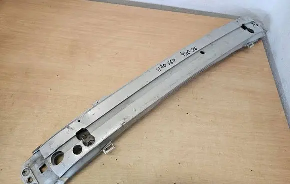 Volvo XC70 Front bumper cross member 08652097