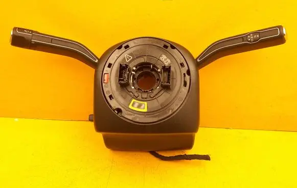 Mercedes-Benz GLE W167 Steering wheel column trim A1679007010