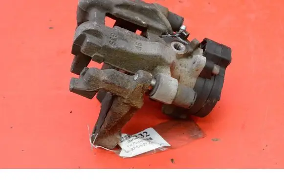 Volkswagen PASSAT CC Rear brake caliper 3Q0615406J