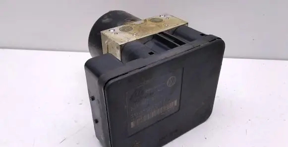 Audi A3 S3 8L ABS Pump 1J0614517E 1C0907379E