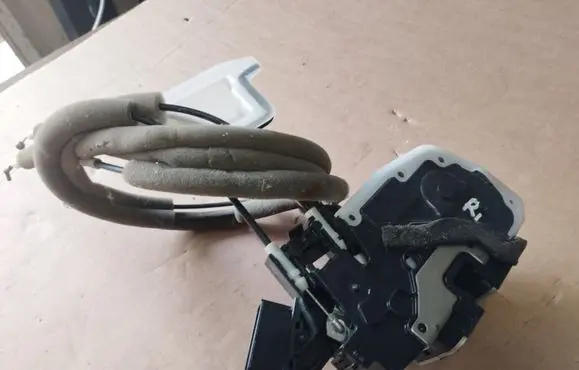 Front door lock