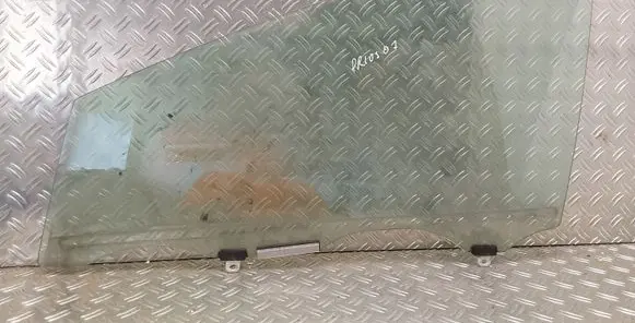 Toyota Prius (XW30) Front door window glass four-door 43R00034