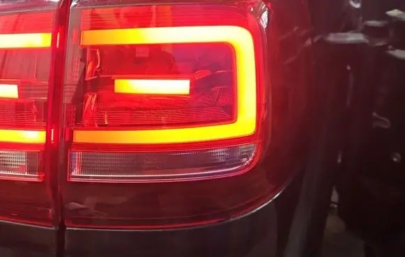 Volkswagen Sharan Rear/tail lights 7N0945208 IMPRK1509403