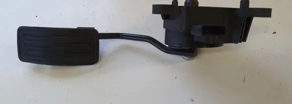 Nissan Qashqai Accelerator throttle pedal