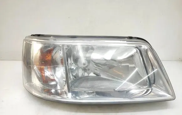 Volkswagen Transporter - Caravelle T5 Headlight/headlamp 7H1941016S 13661367 0301191302