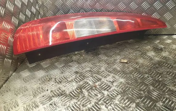 Mitsubishi Colt Rear/tail lights MR957373