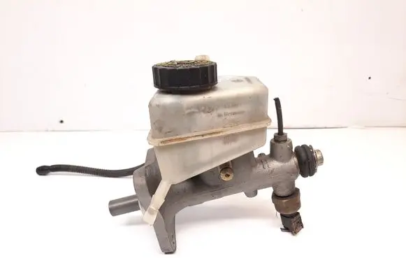 Mercedes-Benz C W203 Master brake cylinder A2034300002