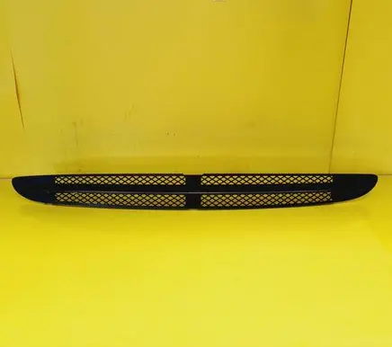 Mercedes-Benz S W220 Front bumper lower grill A2208850923