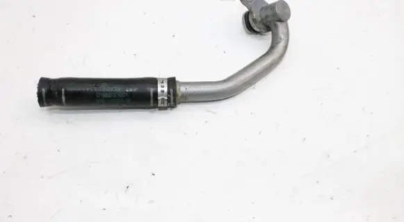 Mercedes-Benz GLA W156 Engine coolant pipe/hose