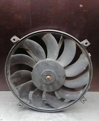 Audi A8 S8 D2 4D Electric radiator cooling fan 4D0121308 4D0121209C