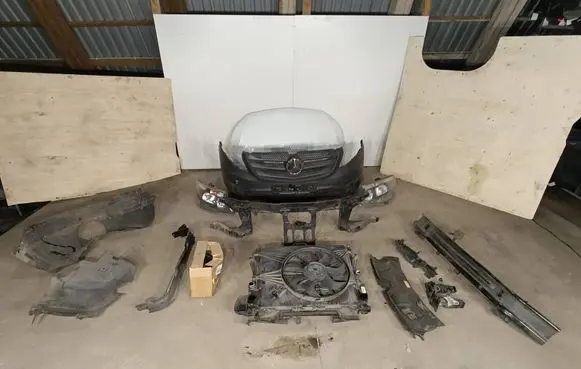 Mercedes-Benz Vito Viano W447 Front piece kit 
