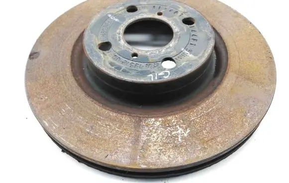 Toyota Yaris Front brake disc