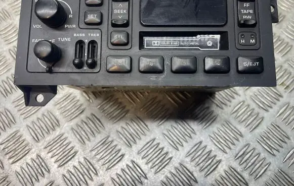 Chrysler Voyager Radio/CD/DVD/GPS head unit P04858556AD T55AH180