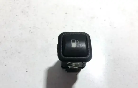 Volkswagen Golf IV Fuel tank opening switch 3b0959833a 03000313