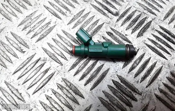 Fuel injector