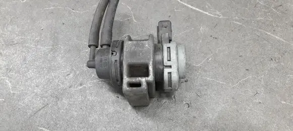Renault Clio III Valve vacuum 8200201099
