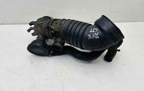 Volkswagen New Beetle Air intake hose/pipe 1C0133356B