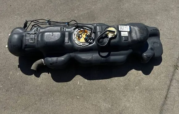 Mercedes-Benz Sprinter W907 W910 Fuel tank A9074712200 A9074702300