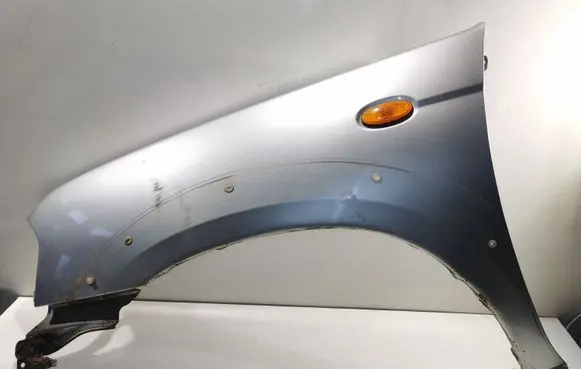 Nissan Navara D22 Fender