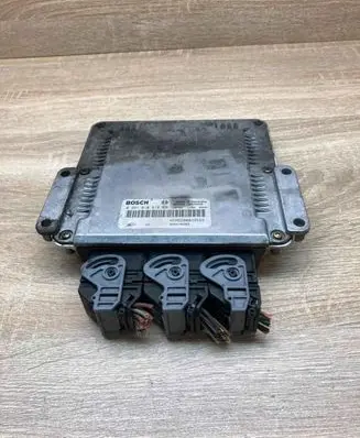 Renault Scenic I Engine control unit/module ECU 0281010819 8200039569 WithPlug