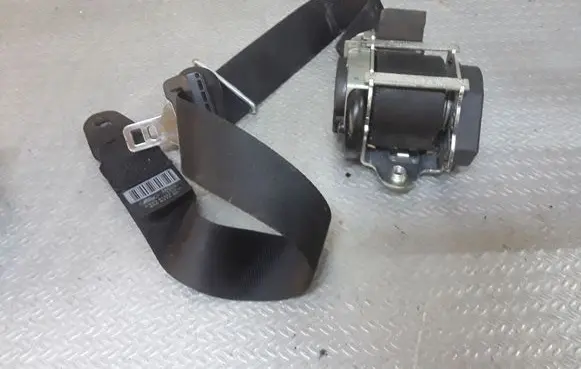 Ford Mondeo MK IV Front seatbelt 6G9N61294AFW