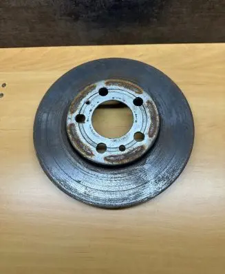 Volkswagen Golf IV Front brake disc