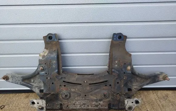 Renault Twingo III Front subframe