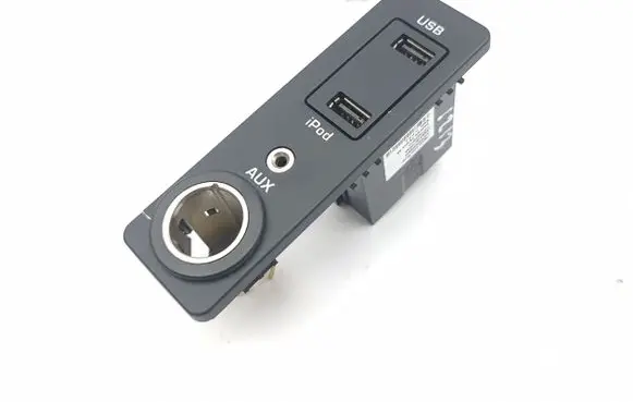 Land Rover Evoque I AUX in-socket connector A2C533686900