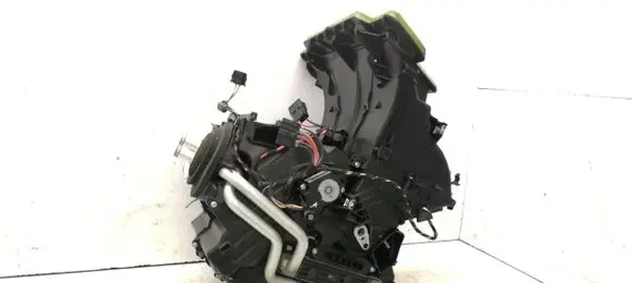 Renault Scenic III - Grand scenic III Interior heater climate box assembly housing 271105262R VT964878