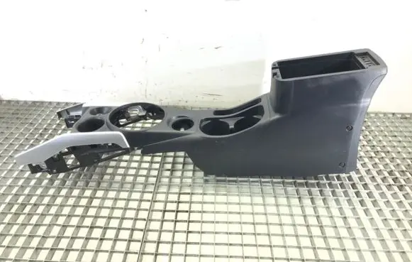 Peugeot 4008 Center console 8011A083
