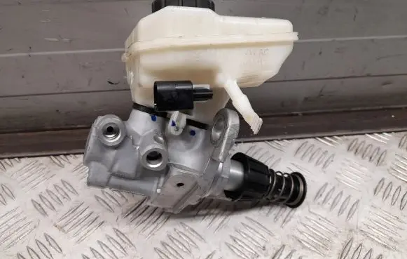 Audi Q8 Master brake cylinder 8W0611301