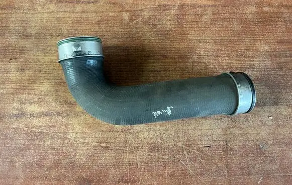 Volkswagen Caddy Intercooler hose/pipe 1K0145834B 1K0145834G 1K0145834L