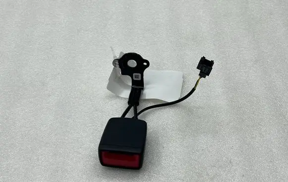 Audi A3 8Y Middle seatbelt buckle (rear) 8Y0857740F