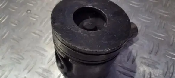 Ford Mondeo Mk III Piston 24196b