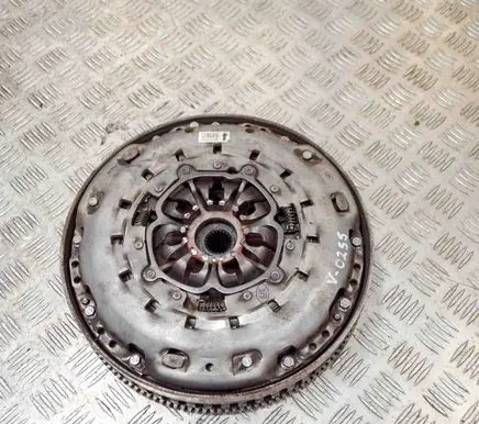 Nissan Qashqai Clutch set kit 301015094R 302056476R