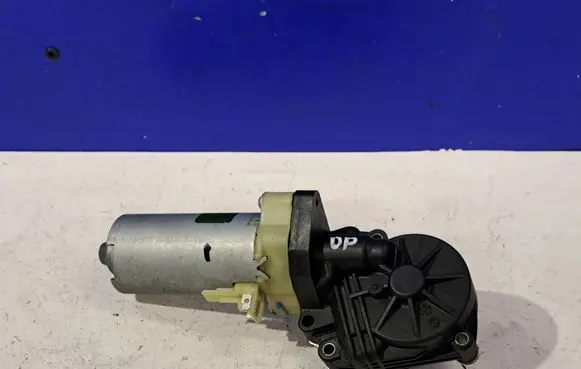Volvo S60 Seat adjustment motor 0130002526 198388103