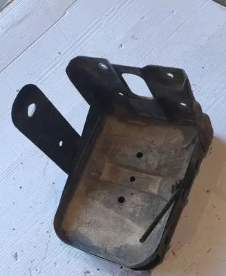 Fiat Freemont Battery box tray