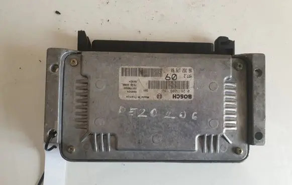 Peugeot 607 Engine control unit/module 0261206162