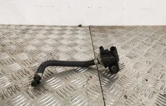Infiniti QX80 Other engine bay part 1362007151