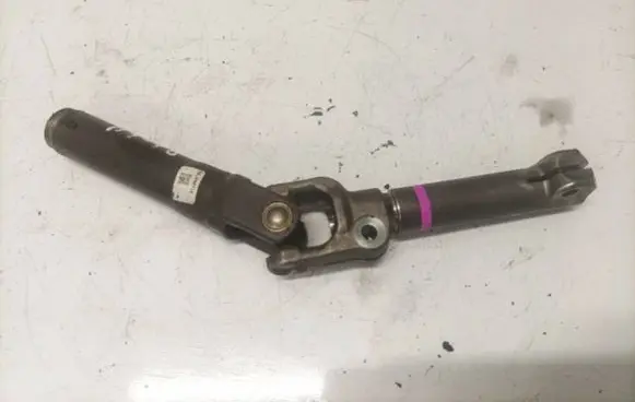 Toyota Avensis T270 Steering column universal joint