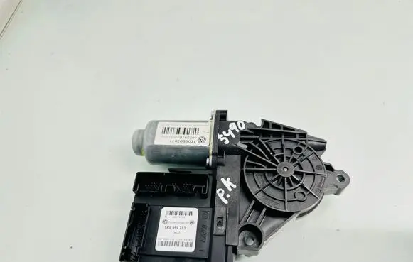 Volkswagen Touran II Front door window regulator motor 5K0959793 1T0959701T