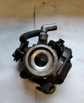 Audi A4 S4 B5 8D Throttle valve