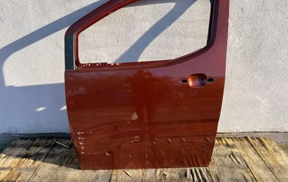 Peugeot Rifter Rear door