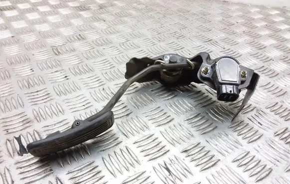 Toyota Corolla E120 E130 Accelerator pedal position sensor 