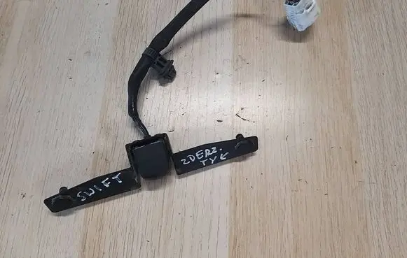 Suzuki Swift III Reversing camera 3997053R00